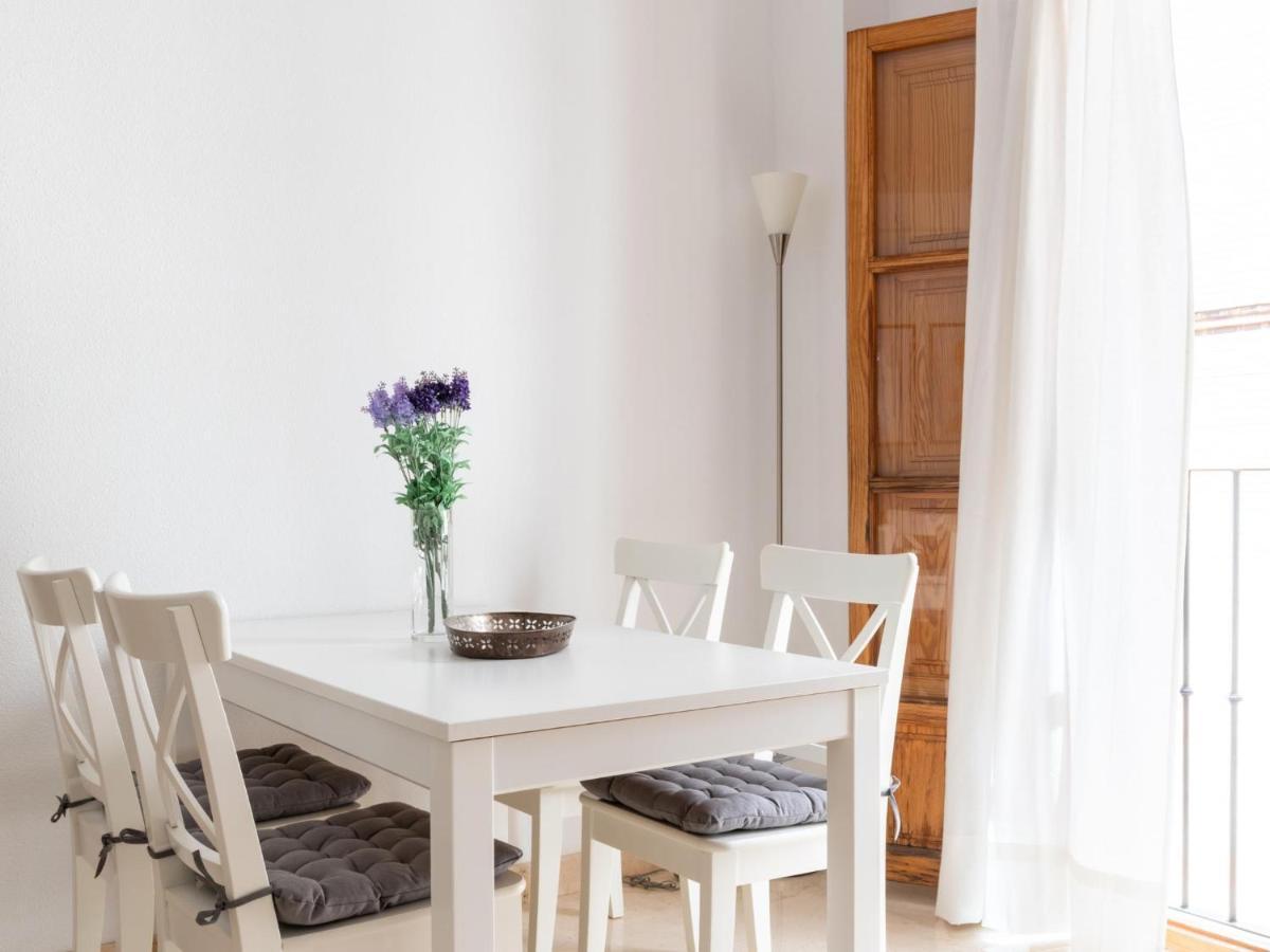 Vr Excelente Ubicacion Luminoso Apt Para Parejas Σεβίλλη Εξωτερικό φωτογραφία